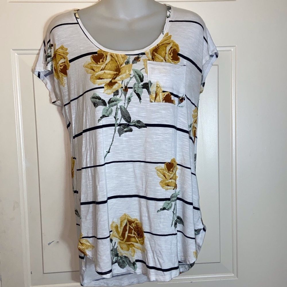 24/7 Maurices S Yellow White Flowers Striped Casual Shirt Top